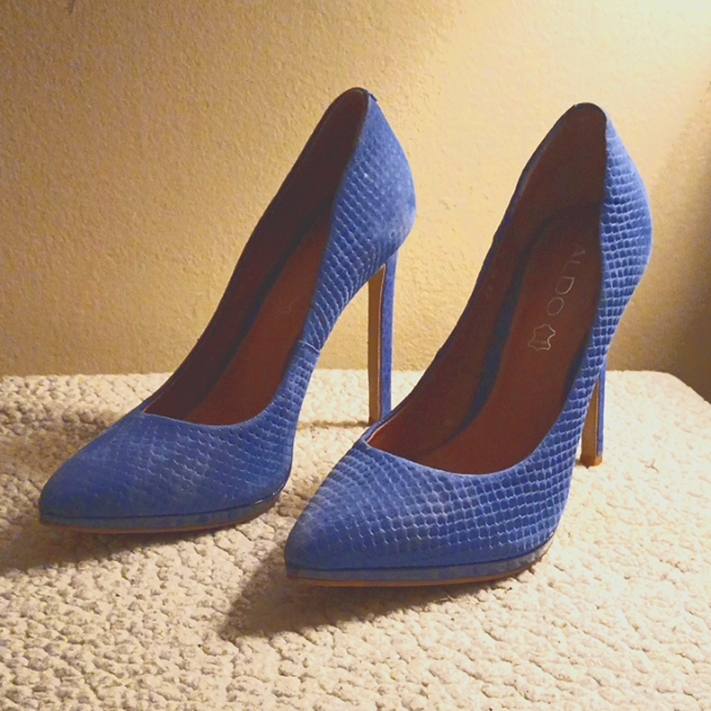 Aldo Blue snakeskin Pumps